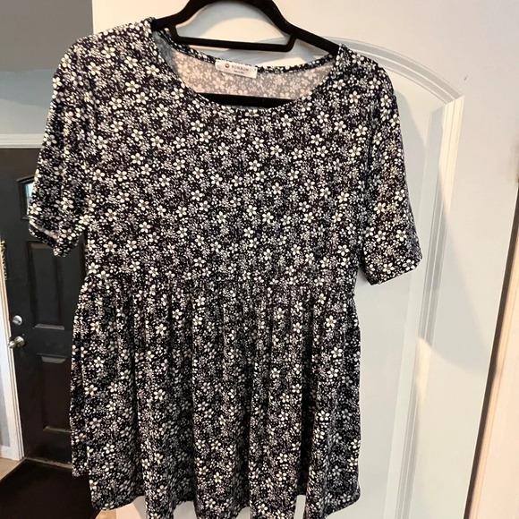 ~Bombom~ Shirt - XL - Picture 1 of 6